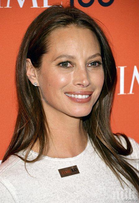 Кристи Търлингтън също стана лице на Марк Джейкъбс