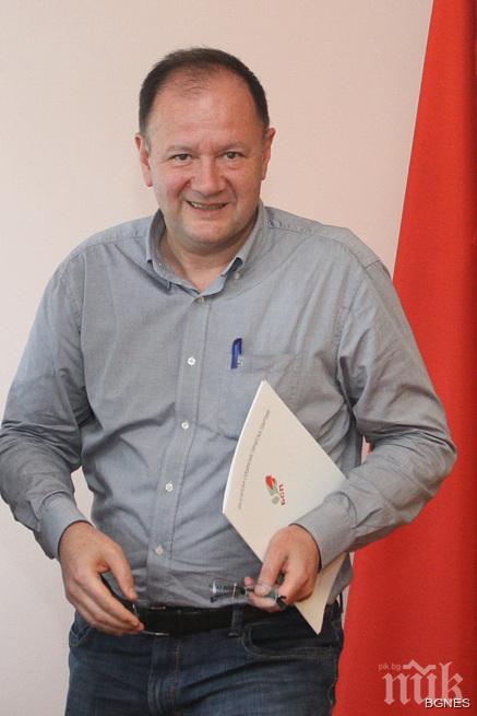Миков: Пряката демокрация може да се използва, за да сплоти, а не да разедини един народ