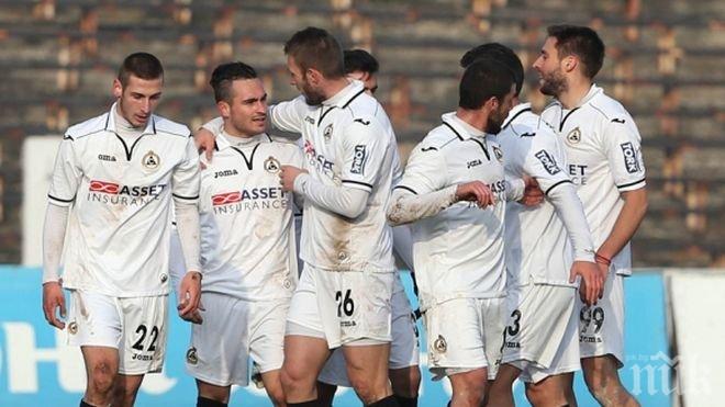 Отборите на Славия и Оборище (Панагюрище) завършиха 1:1 в контрола