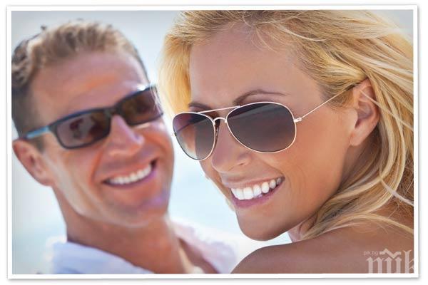 Изберете тъмни очила с гарантирана UV защита

 