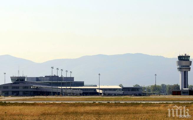 Технически причини блокирали самолета за Лондон на летището в София 