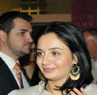 Елен Колева шашка с поезия - събира стихове в книга