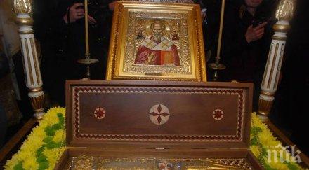 пловдив посреща юли част светите мощи димитрий гърция