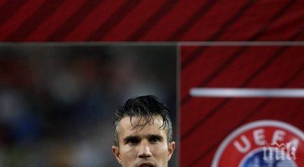 фенербахче потвърди трансферът ван перси финализиран