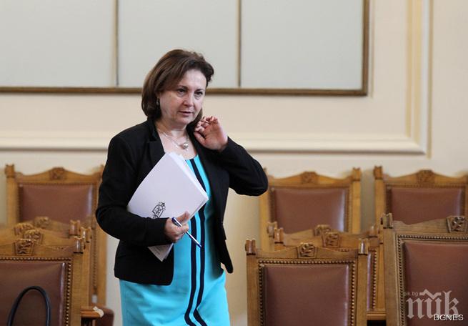 Бъчварова: Заплащането на извънреден труд на полицаите не е забавяно