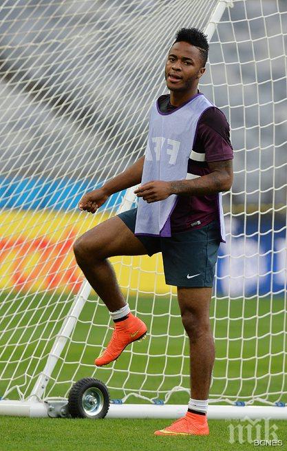 Стърлинг се появи на днешната тренировка на Ливърпул