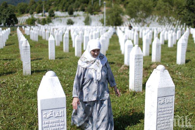 Вучич пристигна в Сребреница