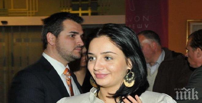 Елен Колева шашка с поезия - събира стихове в книга