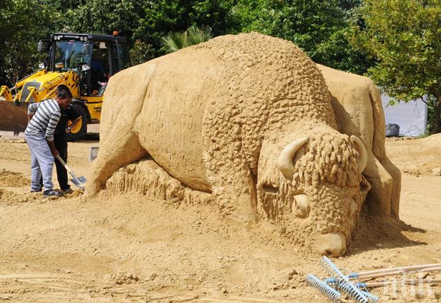 Училище за изработка на скулптури от пясък за деца ще се провежда всяка събота на юли в Бургас 