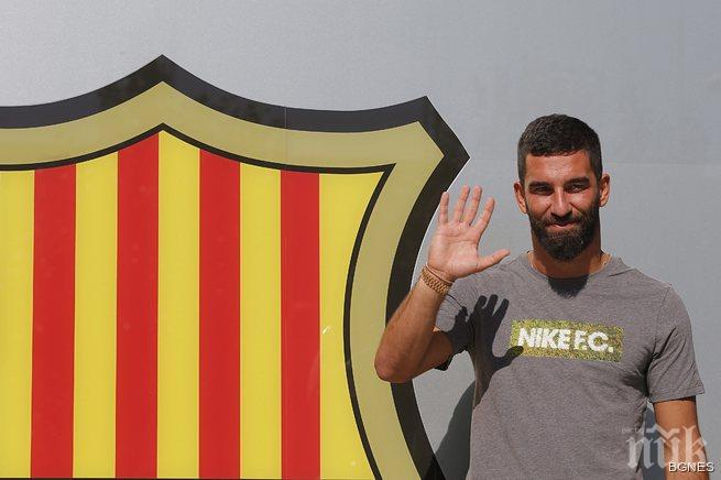Туран отказа да се подпише на фланелка с името на Меси
