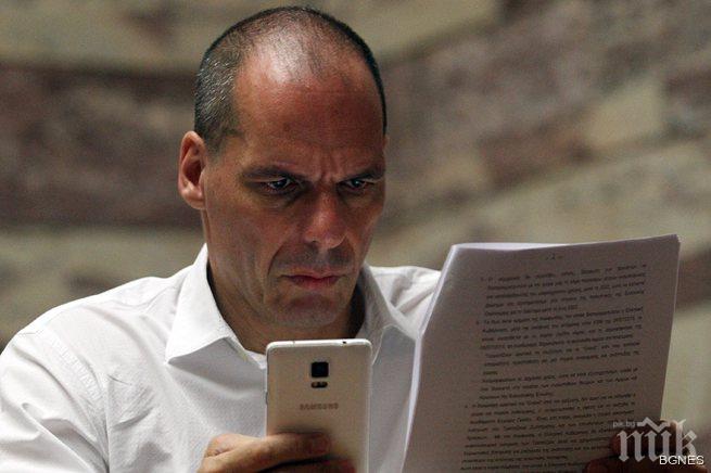 Варуфакис: Германия иска Grexit, за да сплаши французите