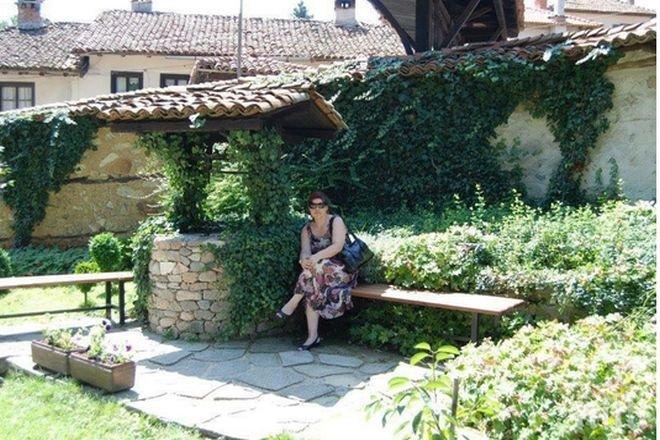 Цунами от гняв се надига във Фейсбук! Жена задигна 10 000 лева, събирани за болни деца
