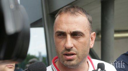 петев обеща вика божинов играе редовно партизан