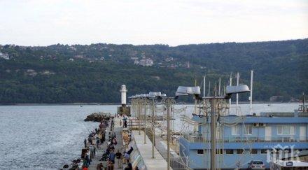 пристанището варна отворено