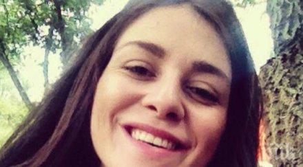 годишна хубавица приятелките изръсиха съм осиновена помогнете намеря родителите