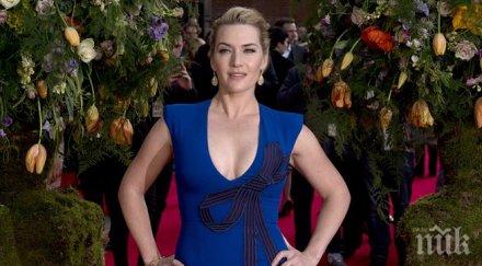 кейт уинслет играе модна дизайнерка