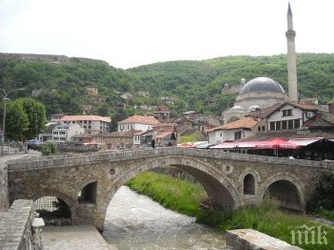 Петима терористи искали за отровят водата в Прищина