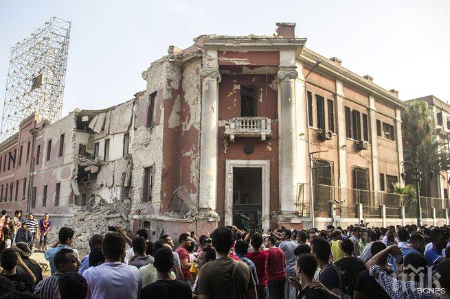 Ислямска държава пое отговорност за кървавия атентат срещу италианското консулство в Кайро