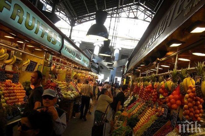 В Барселона убедени, че туристите са по-голям проблем от бедността