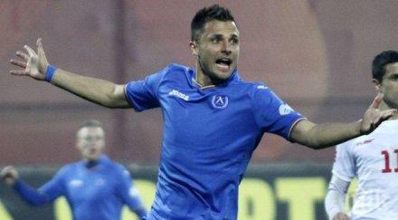 изгонен левски отряза динамо букурещ