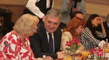 калфин прекъсването пенсионната реформа добър знак