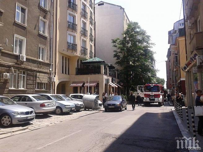 Подпали се заведение в центъра на София