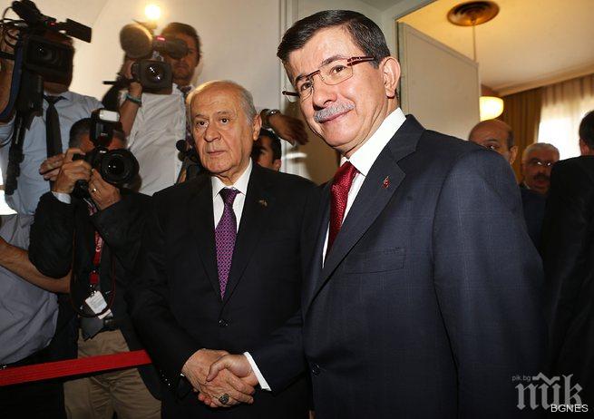 Турският премиер: Националистите ще останат извън коалиционното правителство