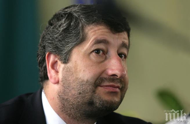 Иванов: Машинката на зъболекаря е стигнала до нерва на реалните властови отношения 