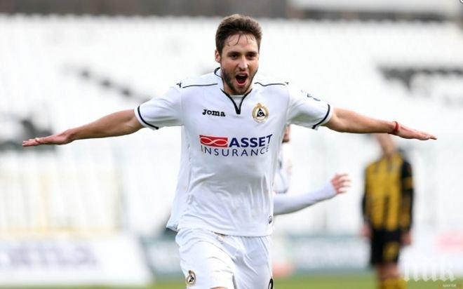 Двама от Славия пропускат мача с Локо (Пд)