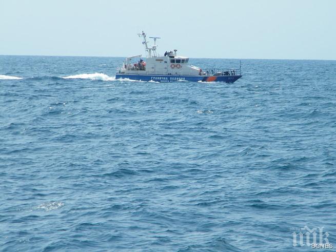 14-годишно момченце от Словакия падна в морето край Черноморец, счупи си крака, за малко да се удави