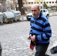 Съдия-изпълнител разпродава картини и други вещи от хотела на Лечков