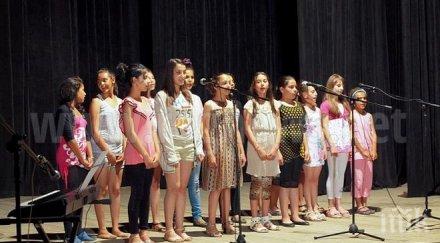 вилнюс откриват детска градина гей клуб