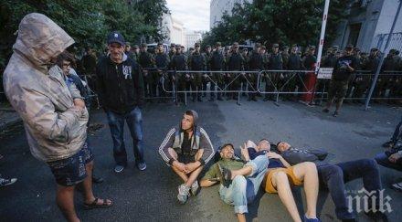 десният сектор заплаши порошенко екзекуция тъмно мазе