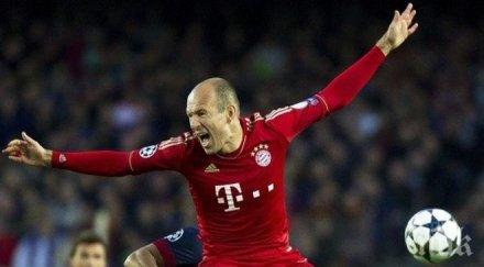 фенербахче продължава бомбите ван перси чака робен