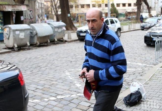 Съдия-изпълнител разпродава картини и други вещи от хотела на Лечков