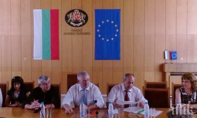 Обсъждаха бъдещото модернизиране на спешните центрове във В. Търново