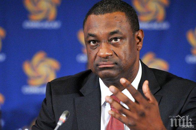 Един от седемте ръководители на ФИФА беше екстрадиран в САЩ