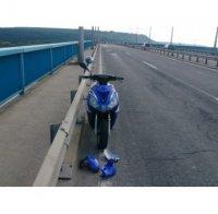 Пиян мотоциклетист се озова в болницата  с комоцио след катастрофа