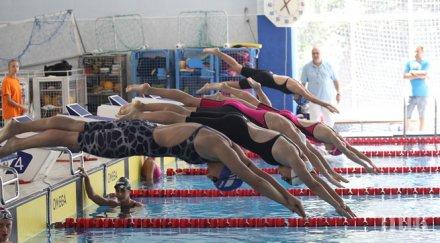 плувците продължават борбата медали шампионата софия