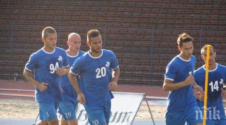 дунав подписа бивш младежки национал