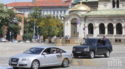 бесен екшън центъра софия бандити стреляха парламента стреснаха столичани