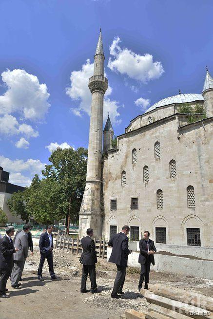 Мюсюлманите в Разград недоволни от строежа около джамията