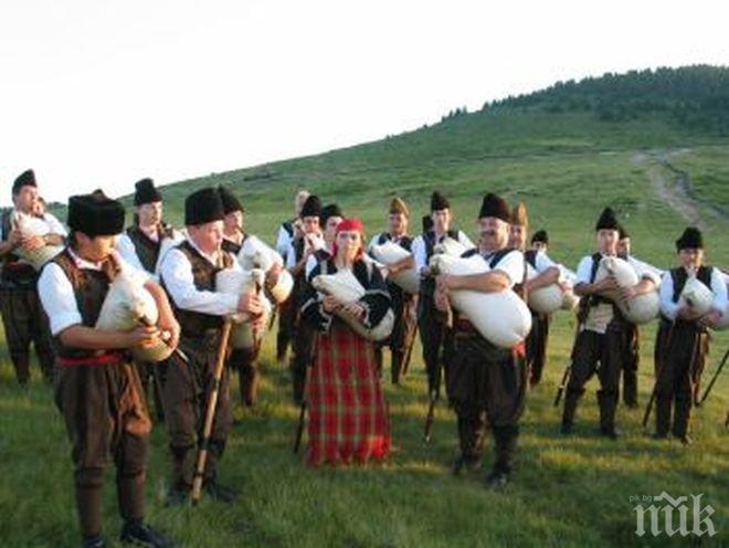 Напълно блокирано е движението в посока Пампорово – Рожен