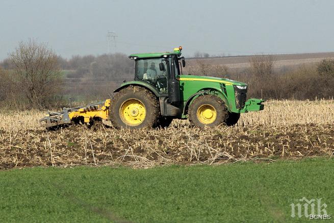 В петък фермери масово ще излязат с тежка техника на бензиностанциите