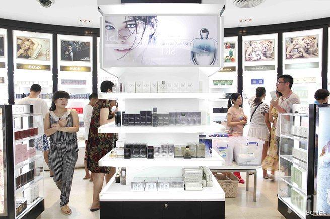 Безмитните магазини са новият дом на луксозните марки