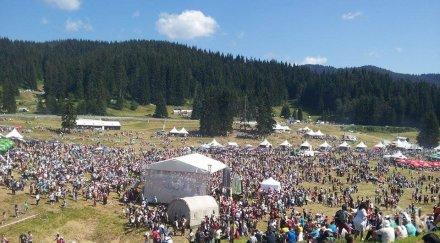 350 000 посетили събора рожен