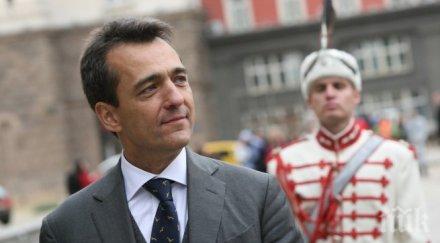 скандалът белведере осем месеца късно прах очите действителна гнила ябълка