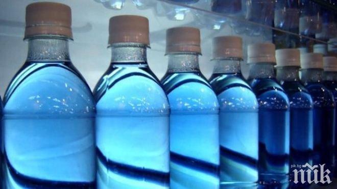 Раздават вода в столицата заради горещините 
