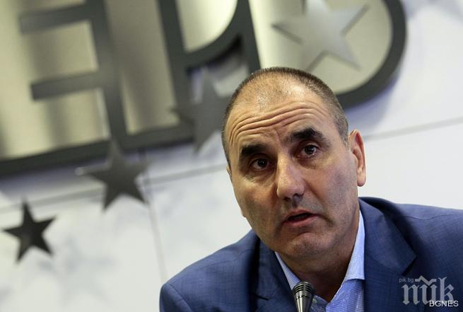 Цветанов пак на подсъдимата скамейка заради шестте НЕ