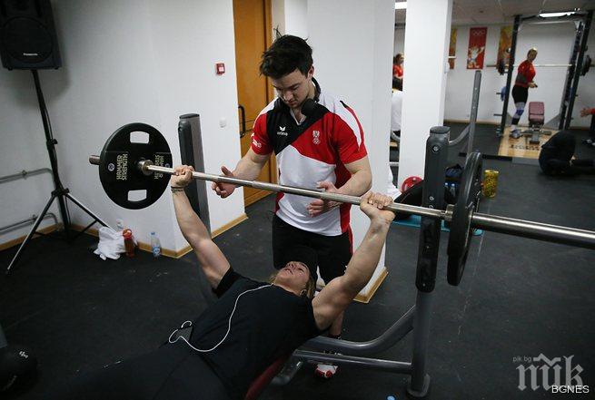 Вдигането на тежести е полезно за костите